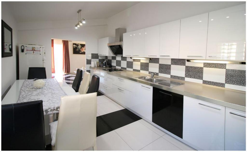 Ferienwohnung Mikelin Primošten Exterior foto