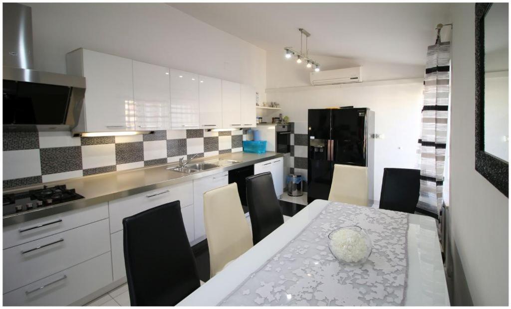Ferienwohnung Mikelin Primošten Exterior foto